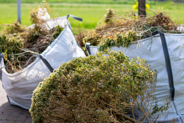Best Construction Debris Removal  in Milford City, CT